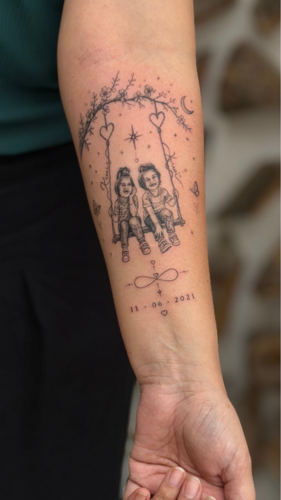 Fine line tattoo detail